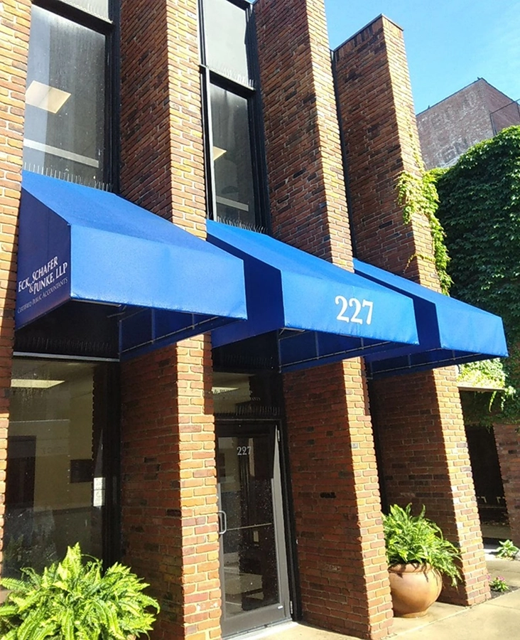 This is a picture of the Eck, Schafer & Punke LLP exterior in Springfield, IL, after being power washed by Petersburg Power Washing.